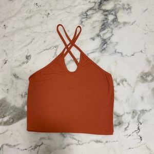 Cross halter tank